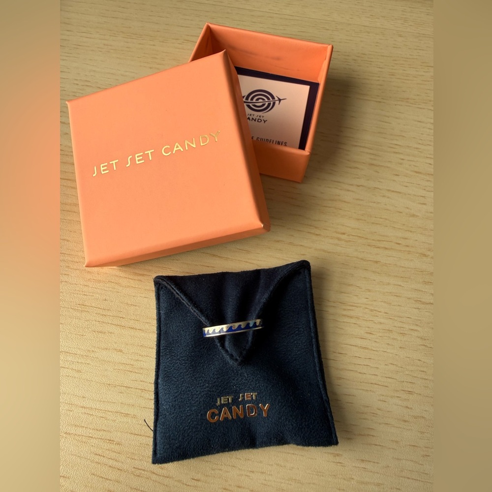 Jet Set Candy Wave Ring, Size 9 - Picture 4 of 5